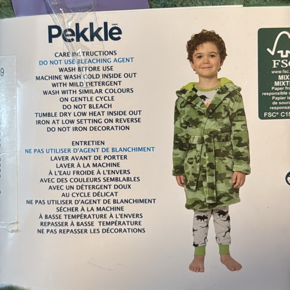 Brand new Size 4/5 Pekkle Hooded Kids’ Bathrobe - Picture 3 of 4